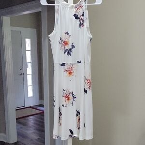 Chic Floral Midi Halter Dress. New With Tags